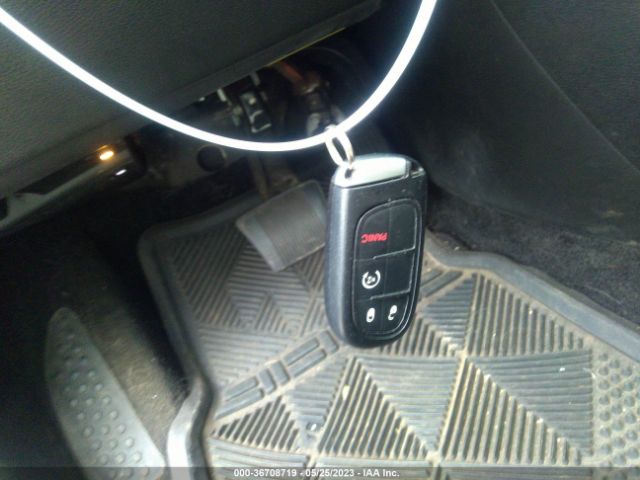 1C4PJMDBXGW130812 Jeep Cherokee Limited