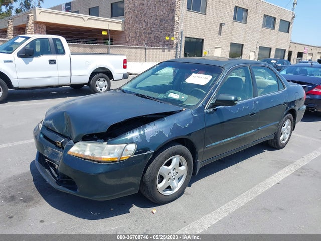 1998 HONDA ACCORD SDN EX VIN: 1HGCG1653WA035007