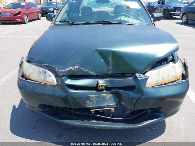 1998 HONDA ACCORD SDN EX VIN: 1HGCG1653WA035007