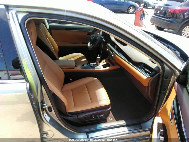 58ABK1GG1HU036560 Lexus ES