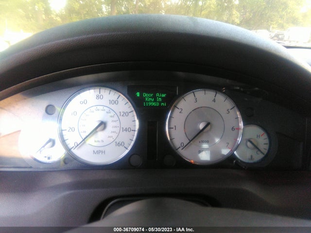 2008 CHRYSLER 300 C HEMI VIN: 2C3KA63H48H334974