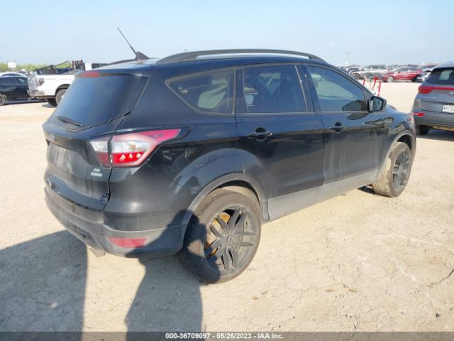 1FMCU0GD0JUD50163 Ford ESCAPE SE
