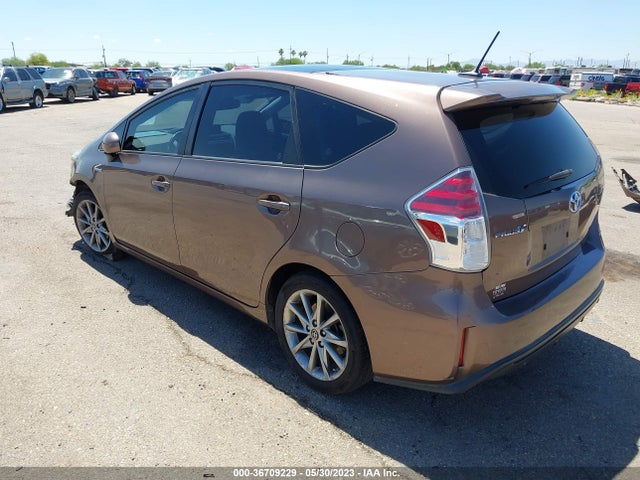 Toyota Prius V Two/five/three/four 2015 JTDZN3EU1FJ033971 Image 5