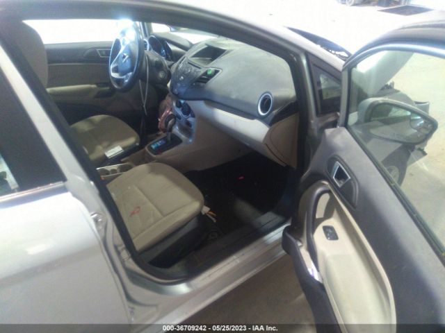 3FADP4BJ5GM166926 Ford FIESTA SE