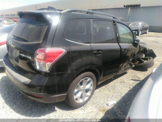 JF2SJAWC4JH414609 Subaru Forester Touring