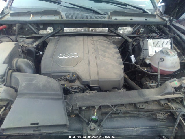 WA1BAAFYXM2023055 Audi Q5 Premium Plus