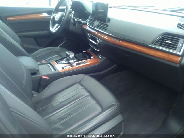 WA1BAAFYXM2023055 Audi Q5 Premium Plus