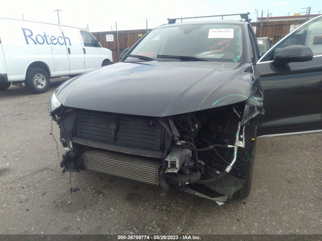 WA1BAAFYXM2023055 Audi Q5 Premium Plus