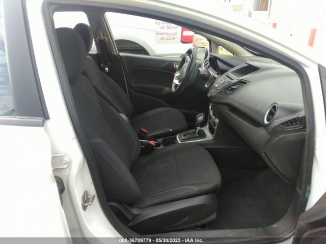 3FADP4EJ2FM221875 Ford FIESTA SE