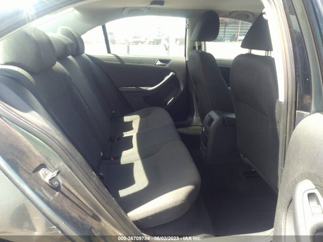 3VW2K7AJ9EM302147 Volkswagen Jetta 2.0l S