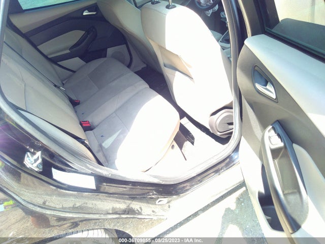 2018 FORD FOCUS SE VIN: 1FADP3K25JL242012