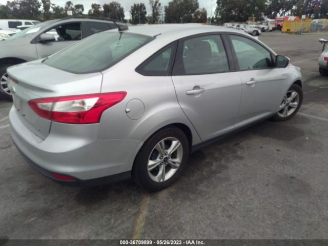 1FADP3F28EL242179 Ford FOCUS SE