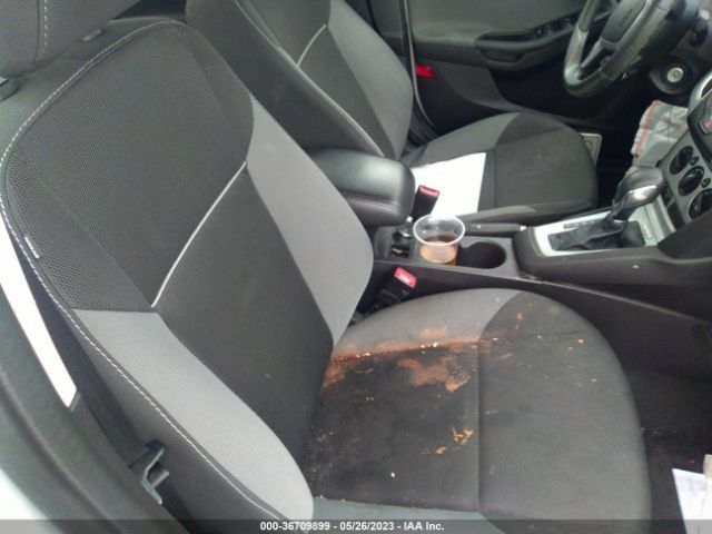 1FADP3F28EL242179 Ford FOCUS SE