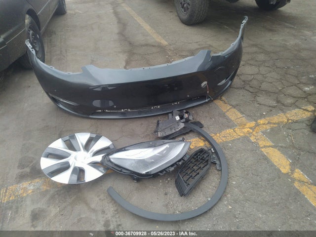 Tesla Model Y Standard Range 2021 5YJYGDEDXMF113902 Image 3