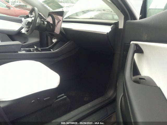 2021 TESLA MODEL Y STANDARD RANGE VIN: 5YJYGDEDXMF113902