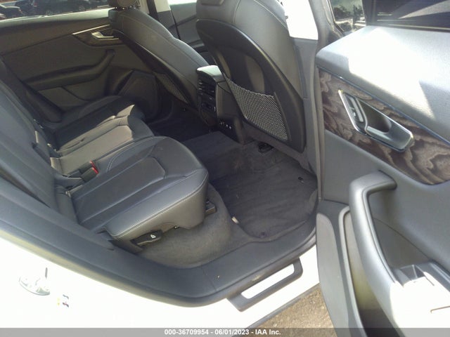 WA1AVAF11KD016466 Audi Q8 PREMIUM
