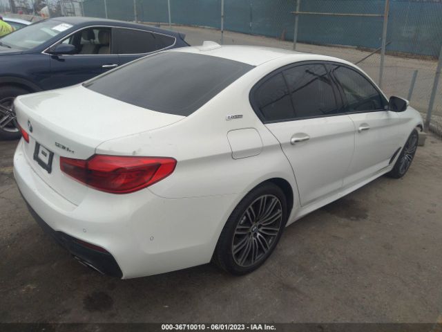 WBAJA9C58JB034008 BMW 5 Series 530e Iperformance