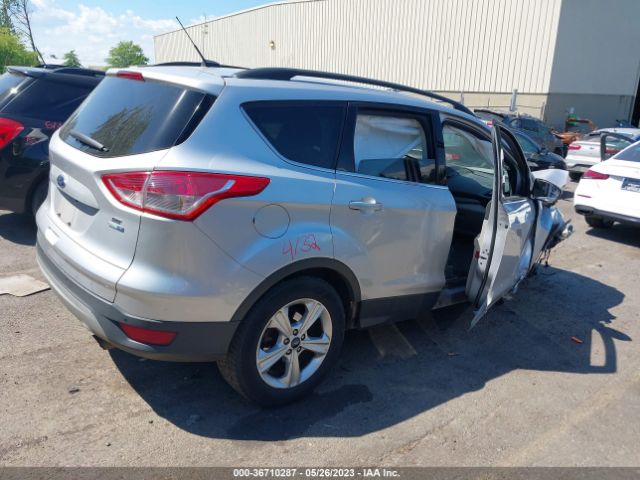 1FMCU9GXXEUE28095 Ford ESCAPE SE