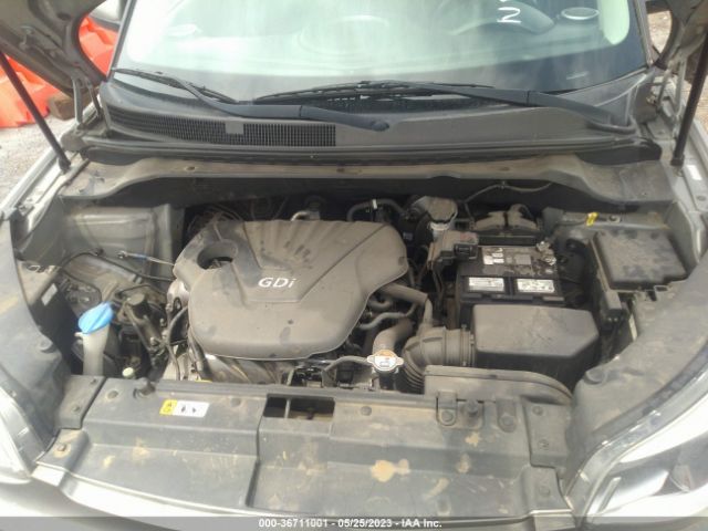 KNDJN2A2XG7333566 KIA Soul Base