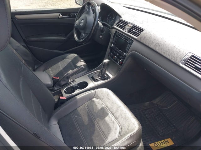 1VWBT7A39FC027400 Volkswagen Passat 1.8t Se