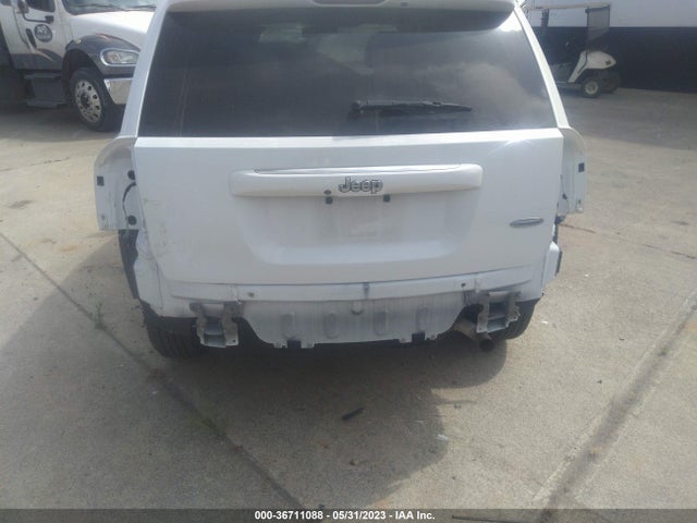 1C4NJCEB0HD131478 Jeep Compass Latitude