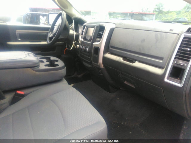 3C6JR6ET3KG702786 RAM 1500 Classic Slt
