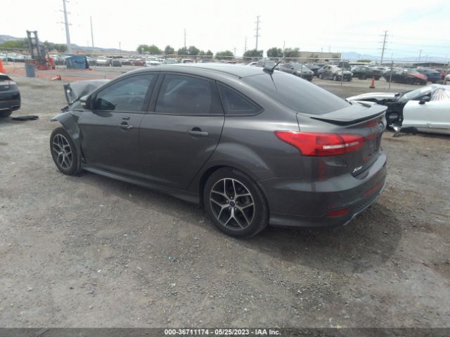 1FADP3F23GL310519 Ford FOCUS SE