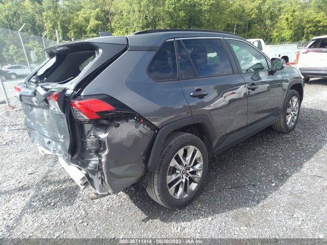 2021 TOYOTA RAV4 XLE PREMIUM VIN: 2T3A1RFV0MC180611