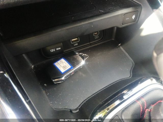 KNDJ53AU4P7196101 KIA Soul Gt-line