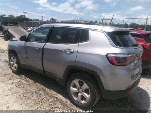3C4NJDBB4JT399797 Jeep Compass Latitude