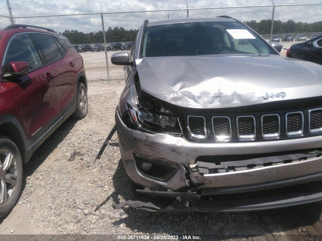 3C4NJDBB4JT399797 Jeep Compass Latitude