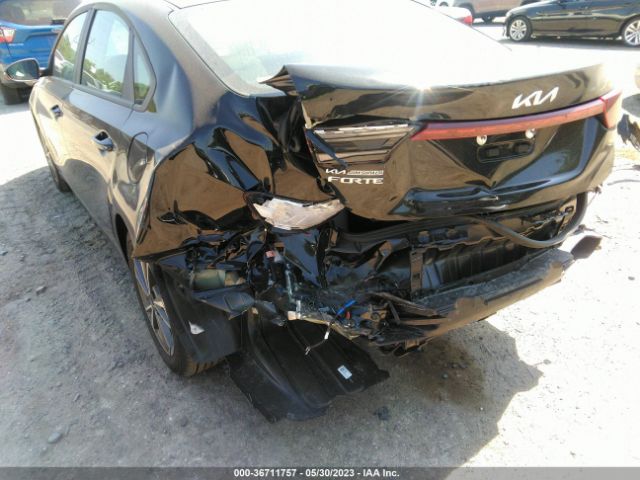 3KPF24AD3PE598857 KIA Forte Lxs