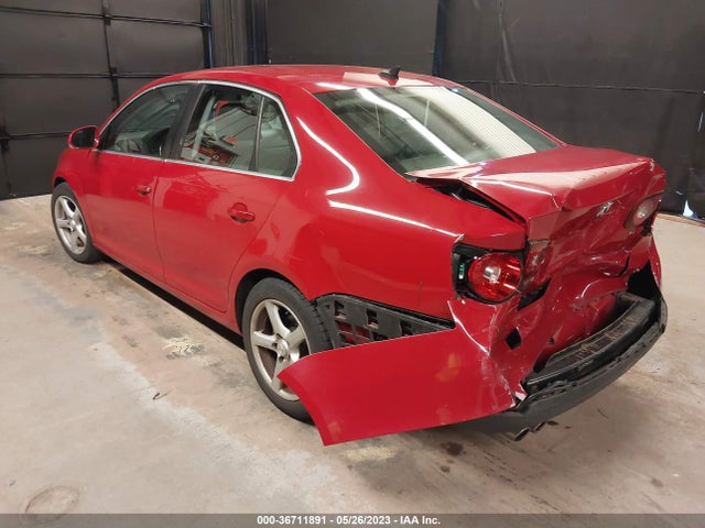 2010 VOLKSWAGEN JETTA SEDAN SE VIN: 3VWRZ7AJ2AM028732