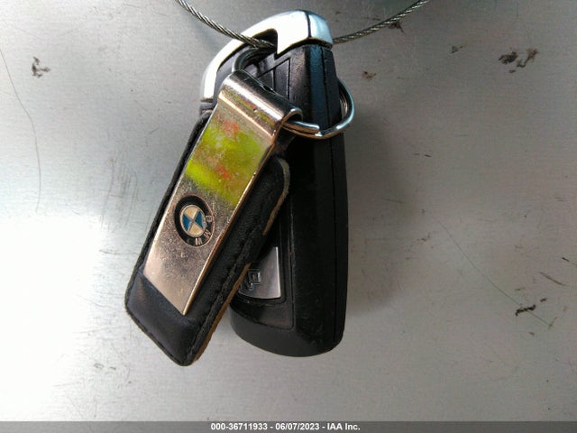 WBA8A9C53GK618680 BMW 3 Series 320i