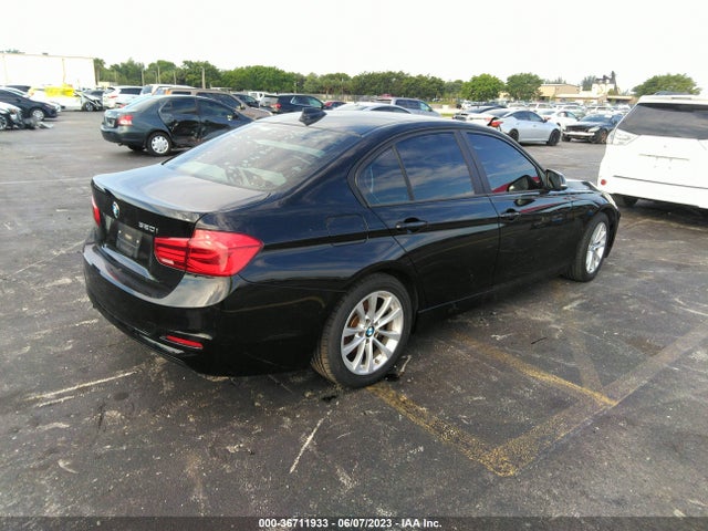 WBA8A9C53GK618680 BMW 3 Series 320i