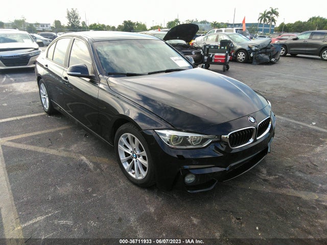 WBA8A9C53GK618680 BMW 3 Series 320i