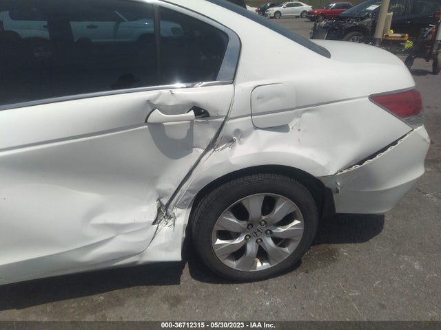 2009 HONDA ACCORD SDN EX-L VIN: 1HGCP26819A075512