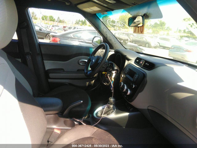 KIA Soul Base 2016 KNDJN2A27G7841204 Image 5