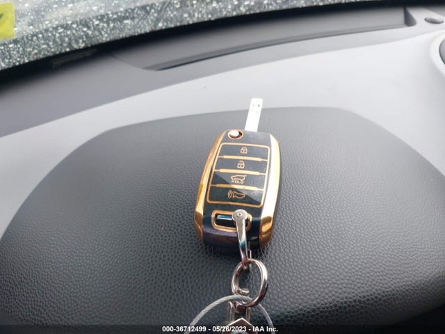 2016 KIA SOUL BASE VIN: KNDJN2A27G7369294
