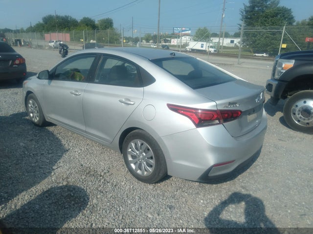 Hyundai ACCENT SE 2018 3KPC24A32JE023120 Image 3