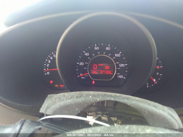 KNDJP3A58E7711312 KIA SOUL +