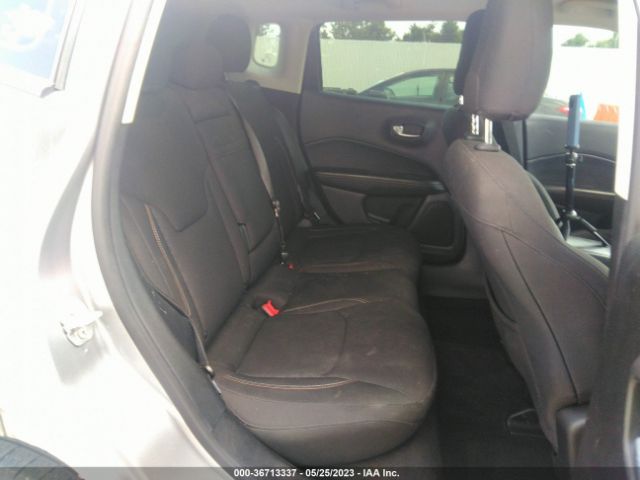 3C4NJCAB3JT263236 Jeep Compass Sport