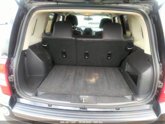 1C4NJPBB4GD702691 Jeep Patriot 75th Anniversary