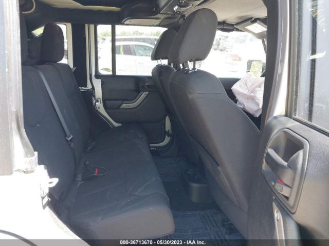 1C4BJWDG4GL319166 Jeep Wrangler Unlimited Sport