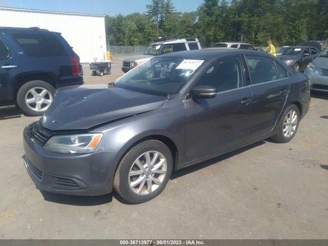 3VWD17AJ2EM217081 Volkswagen Jetta Sedan Se W/connectivity