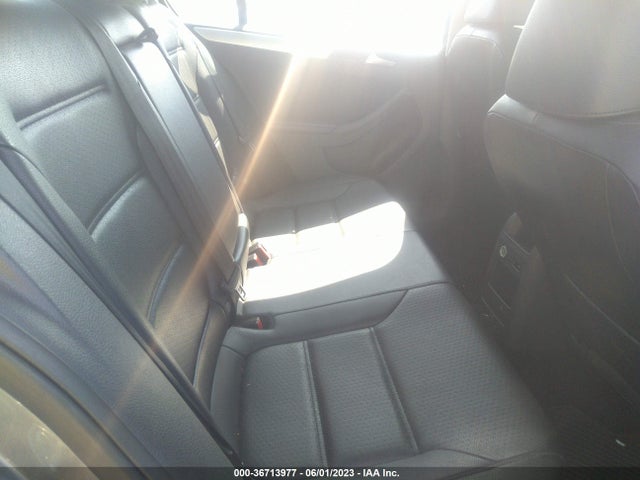 3VWD17AJ2EM217081 Volkswagen Jetta Sedan Se W/connectivity