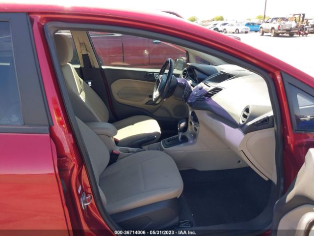 3FADP4EJ9FM176272 Ford FIESTA SE