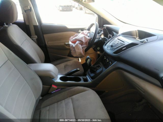 1FMCU9GX2FUA08381 Ford ESCAPE SE