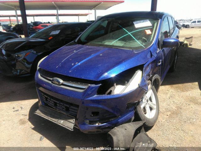 1FMCU9GX2FUA08381 Ford ESCAPE SE