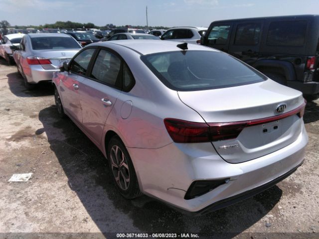 3KPF24AD6ME267413 KIA Forte Lxs